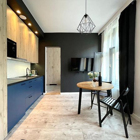 Copernicus Street Apartment - Broken Flowers And Twin Peaks Stary Toruń المظهر الخارجي الصورة