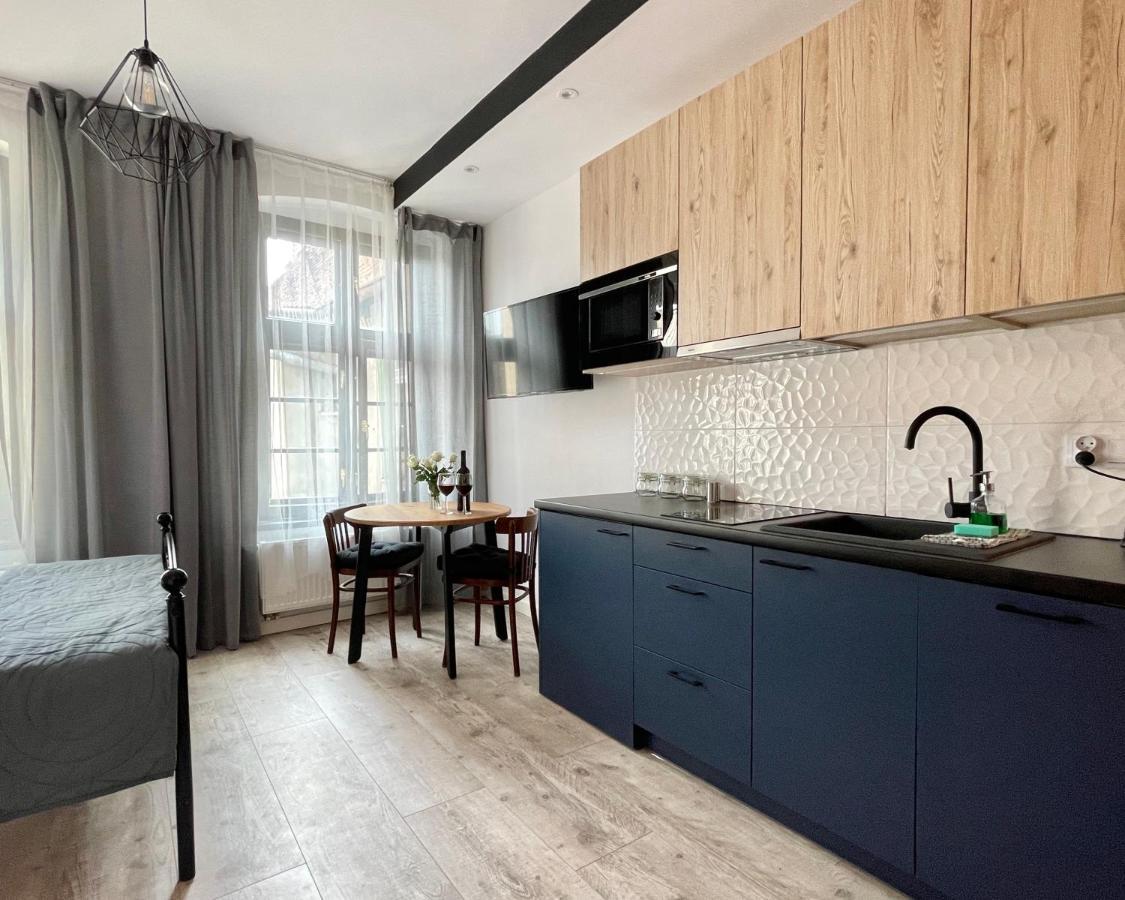 Copernicus Street Apartment - Broken Flowers And Twin Peaks Stary Toruń المظهر الخارجي الصورة