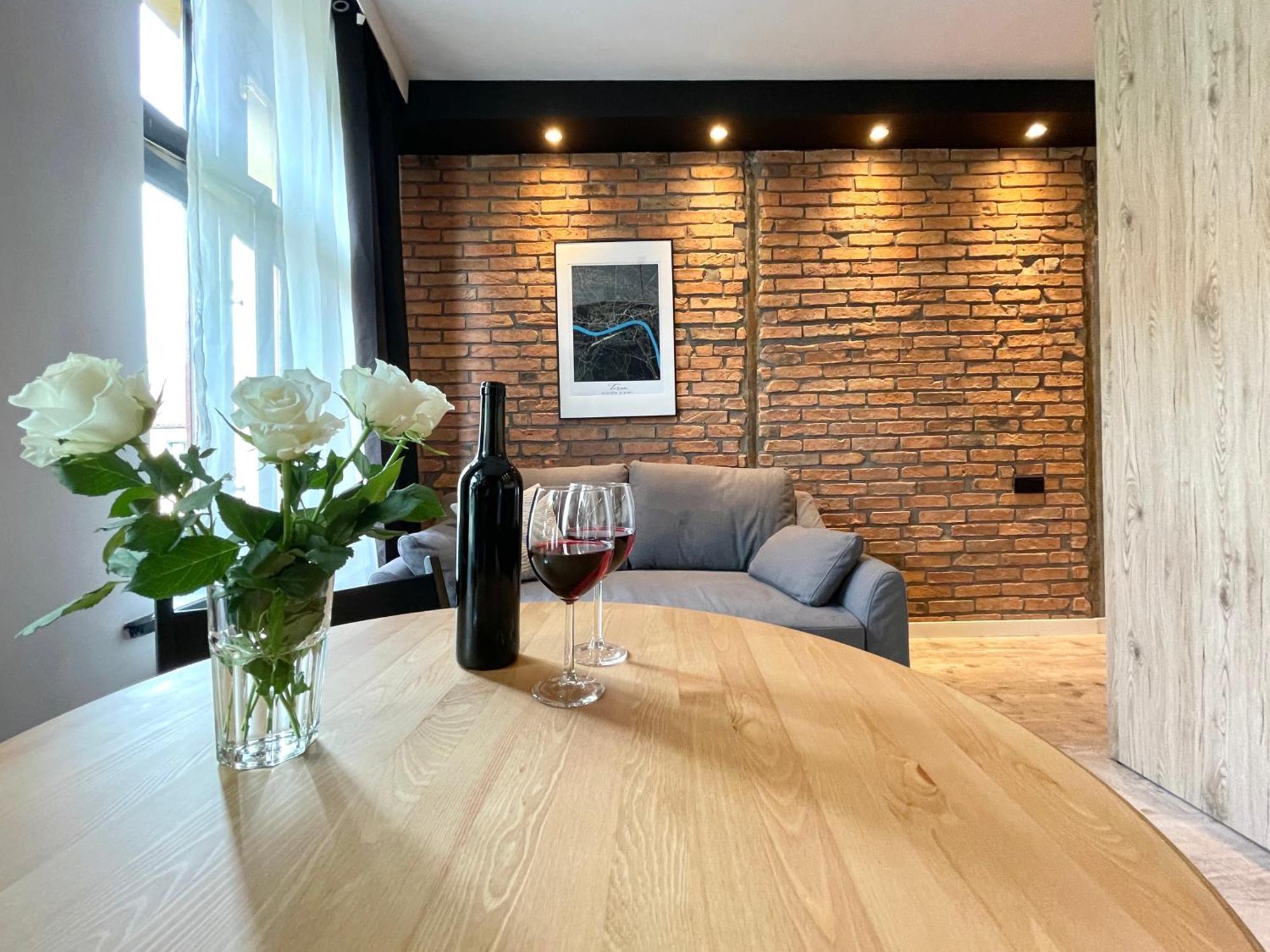 Copernicus Street Apartment - Broken Flowers And Twin Peaks Stary Toruń المظهر الخارجي الصورة